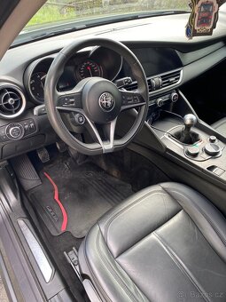 Alfa Romeo Giulia 2,2 jtdm 132kw - 12