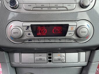 Ford Focus 1,6 i Senzory, ALU, Aut.Klima - 12