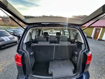 Vw Touran Life TSI 7místné TOP STAV - 12