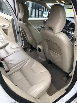 Volvo xc 60 D5 - 12