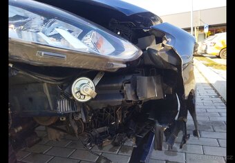 Ford fiesta 2018 1.5 tdci - 12