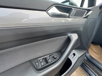 VW Passat B8 Business, Matrix 140kw - 12