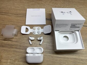 Originál Apple Airpods Pro (1.generace) - osobní vyzkoušení - 12