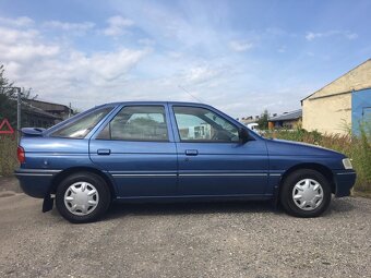 Ford Escort 1.4i - 12
