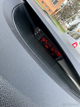 Hyundai i20 - 12