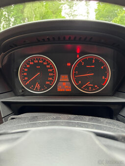 BMW E61 525D LCI 2010 Edition - 12