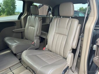 Chrysler Town Country 3.6 RT Stown DVD 2012 - 12