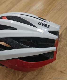 Uvex cyklo přilba - 12