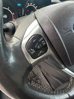 Ford Transit Courier 1.6TDCI - 12