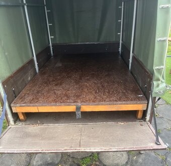 Přívěsný vozík krytý - 12