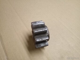 Ozubené kolo k mícháčce - 12