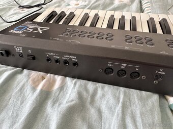 KORG X5D Synthesiser - 12