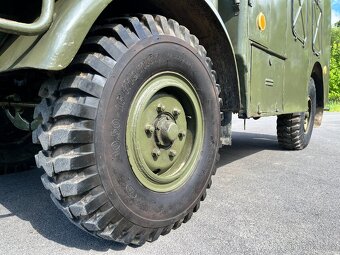 Tatra 805 - 12