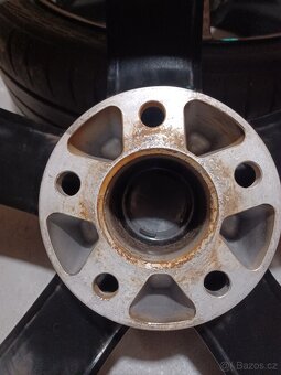 5x112 R18 7.5j et 25 Dezent black zanovni - 12