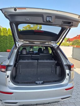 Mitsubishi Outlander - 12