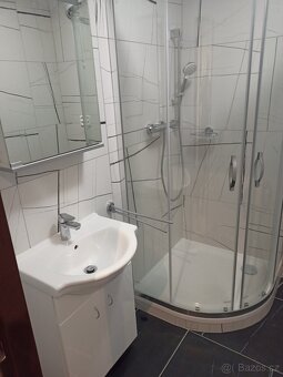 Rekonstrukce a modernizace v bytech již 31let . - 12