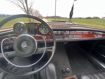 Prodám Mercedes Benz w111 coupe 250 SE (1965) - 12