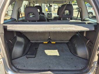Toyota RAV4 2.0D-4D,85KW,4x4,KLIMA,BEZ KOROZE,R.V.2005 - 12