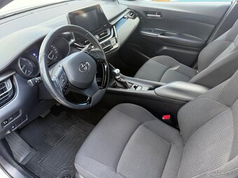 Toyota C-HR, 1,8 Hybrid, 1.maj, ČR, Servis, TOP - 12