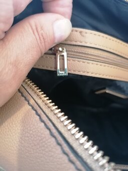 Dámská kabelka Guess - 12