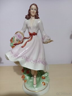 Soska Royal dux Kvetinarky ruzove - 12