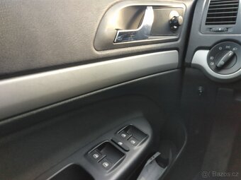 Škoda Octavia Combi TDI Ambition 4/2012 - 12