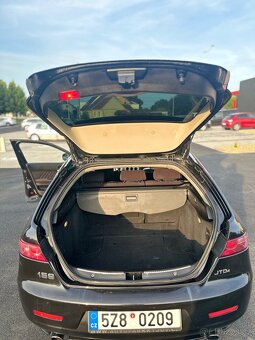 ALFA ROMEO 159 2,4jtdm 147kw 2007rv - 12