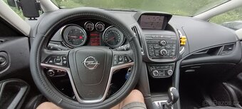 Zafira Tourer - 12