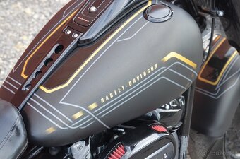 Harley Davidson FLFBS - 12