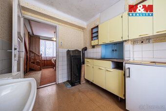 Prodej chaty, 70 m², Kamenice, ul. Kaštanová - 12