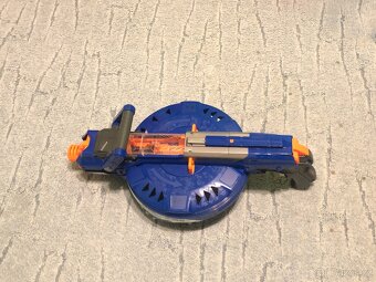 Kolekce Nerf blásterů - 12