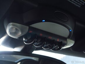 Mini Cooper S, 1.6i - Kůže // Navigace // 128kW - 12