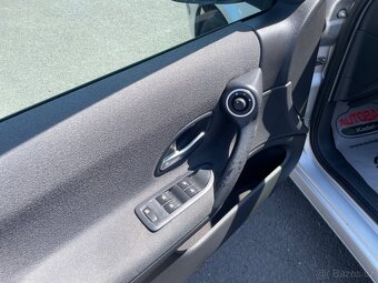Renault Laguna, 1,6 16V ZACHOVALÁ - 12