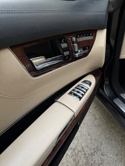 Mercedes-Benz CL  500 5.5 -  bez investic, po servisu. - 12