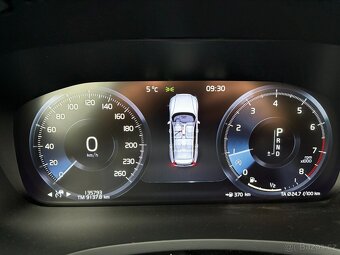 Volvo V60 T5 184 kw MONUMENT - 12