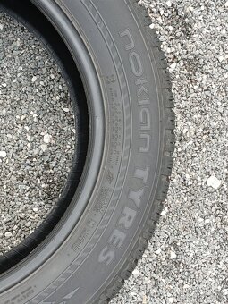 Pěkné zimní pneu Nokian 225/60/18 vzorek 8mm - 12