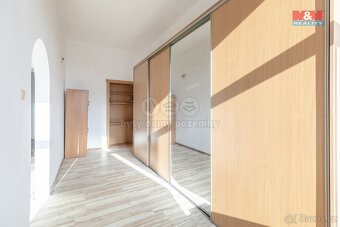 Prodej bytu 4+1, 190 m², Český Těšín, ul. Ostravská - 12