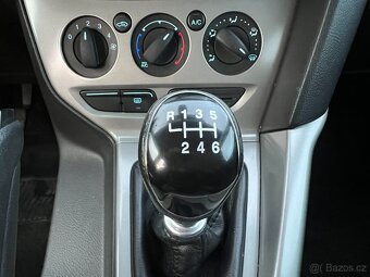 Ford Focus III Combi 1,6 TDCi, ČR, 8/2013, přímý majitel - 12