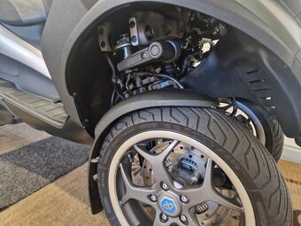 Piaggio MP3 500 LED ESP USB 6/2016 - 12