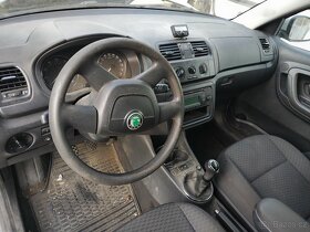 Škoda Fabia - 12