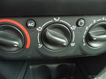 Renault Clio 1.2i najeto 87 200km 1.majitel koup.v čr - 12