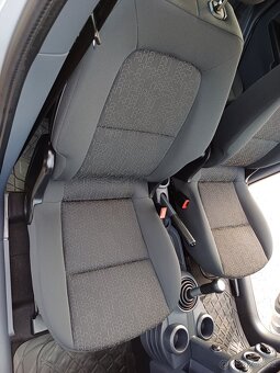 Predám Mitsubishi Colt 1.1 benzín,5-dverový,1.majiteĺ,rok vý - 12