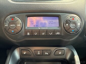 Hyundai ix35 2.0 CRDi 4x4 100 kW CZ 1. MAJITEL VELKÁ VÝBAVA - 12