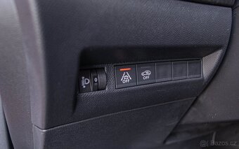Peugeot 2008 1.2 PureTech Allure 96kW automat - 12