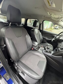 Ford Focus - 12