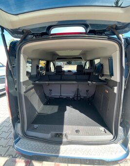 Ford Tourneo - 12