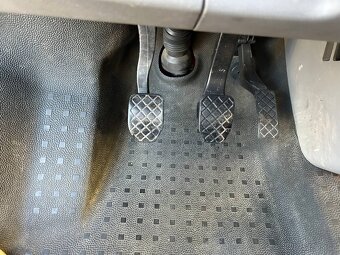 Vw Transporter  1.9 TDI T5 - 12