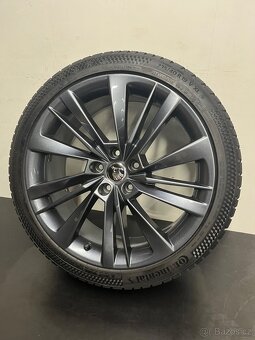 Superb R19 Zánovní zimní sada v Top stavu - 12