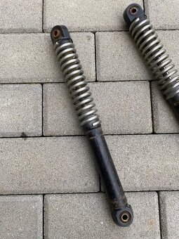 Zadní tlumiče Babetta 210 - 12