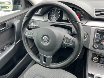 VW Passat B7 2.0TDI 103kw Manuál,Bi-Xen,Navi,Senzory,Alu R17 - 12